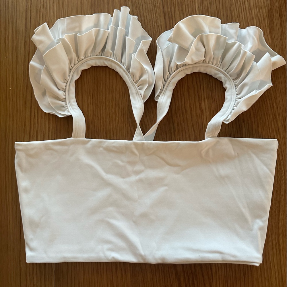 Port de Bras White Ruffle sports bra top size M